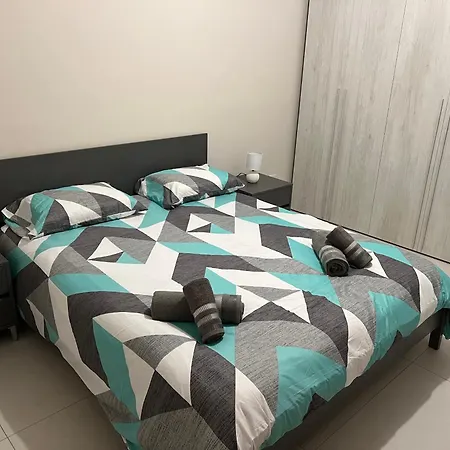 Modern 3-bedroom Near Promenade & Valletta Ferry By Malta Weekend *